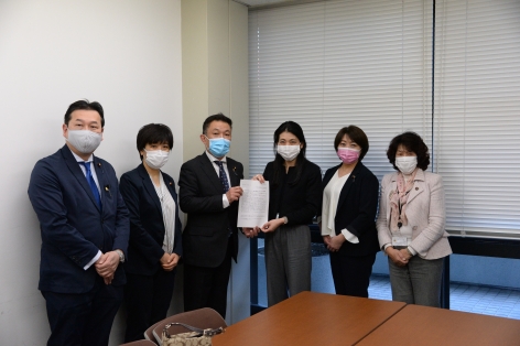 ワクチンPT　すべての介護・福祉従事者をワクチン優先接種の対象とするよう厚労大臣に要請を開く