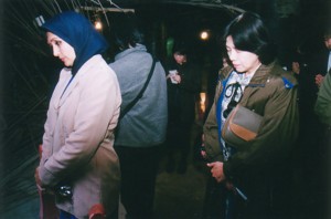 �A�����G�V�F���^�[�ŋ]���҂ɖقƂ�