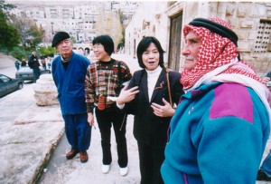 �A�����G�V�F���^�[�ɂ�